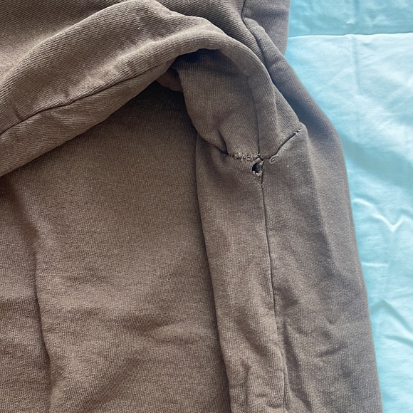 SPORTY & RICH CHOCOLATE CREWNECK - Picture 5 of 5